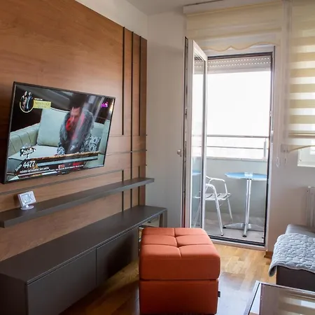 Lux 2 Apartment